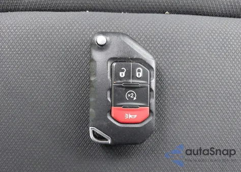 2018 Jeep Wrangler Unlimited Sahara 4X4 from USA, damaged, VIN 1C4HJXEN2JW329844